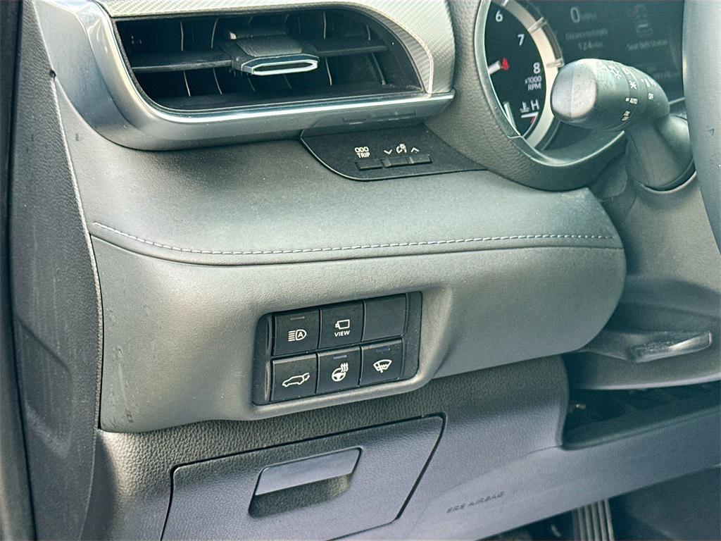 used 2021 Toyota Highlander car, priced at $30,990