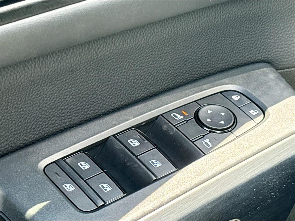 new 2025 Nissan Pathfinder car, priced at $44,152