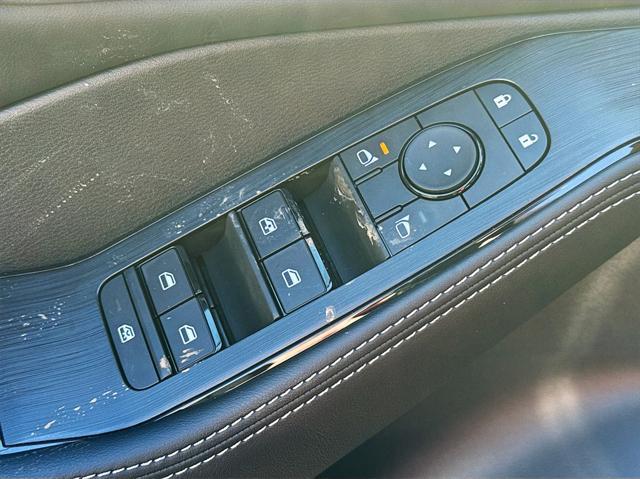 new 2025 Nissan Rogue car, priced at $33,375