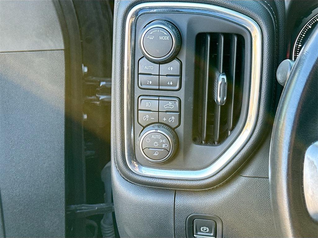 used 2021 Chevrolet Silverado 2500 car, priced at $40,993