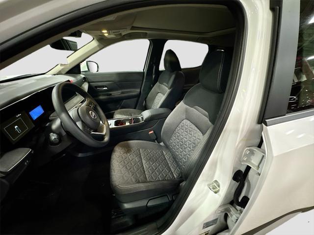 new 2025 Nissan Kicks car, priced at $29,106