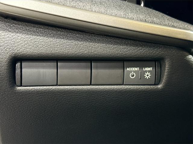 new 2025 Nissan Kicks car, priced at $29,106