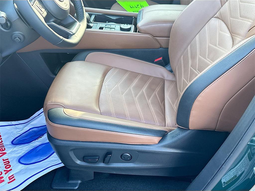 used 2024 Nissan Pathfinder car, priced at $39,997