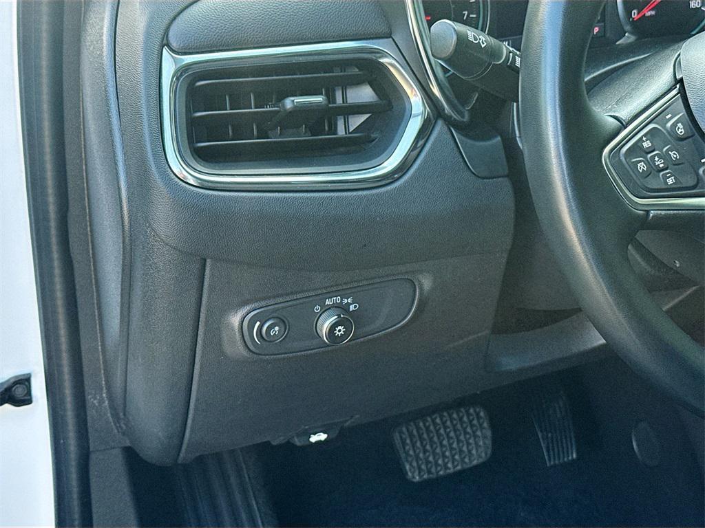used 2024 Chevrolet Equinox car, priced at $23,998