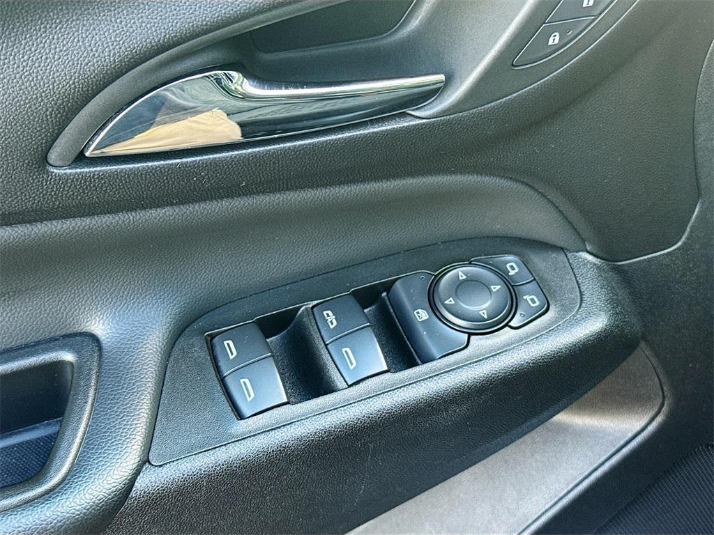 used 2024 Chevrolet Equinox car, priced at $23,998