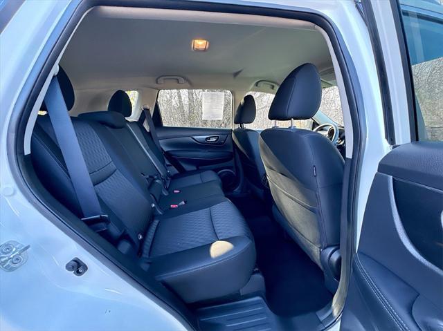 used 2019 Nissan Rogue car, priced at $18,899