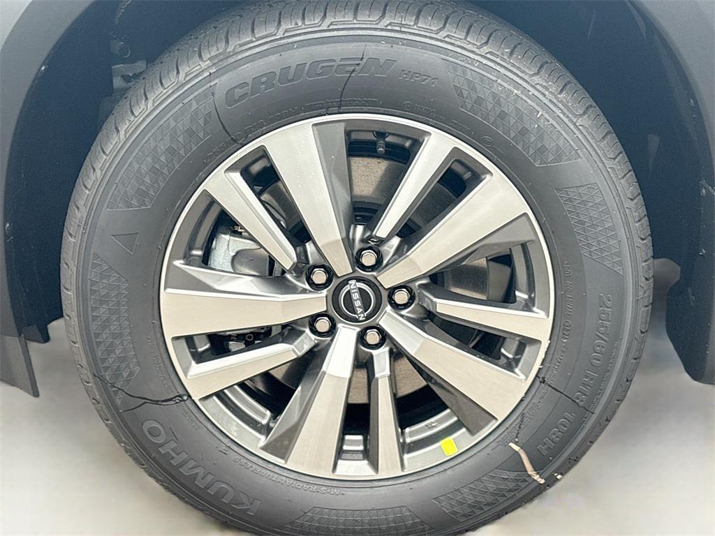 new 2025 Nissan Pathfinder car, priced at $38,936