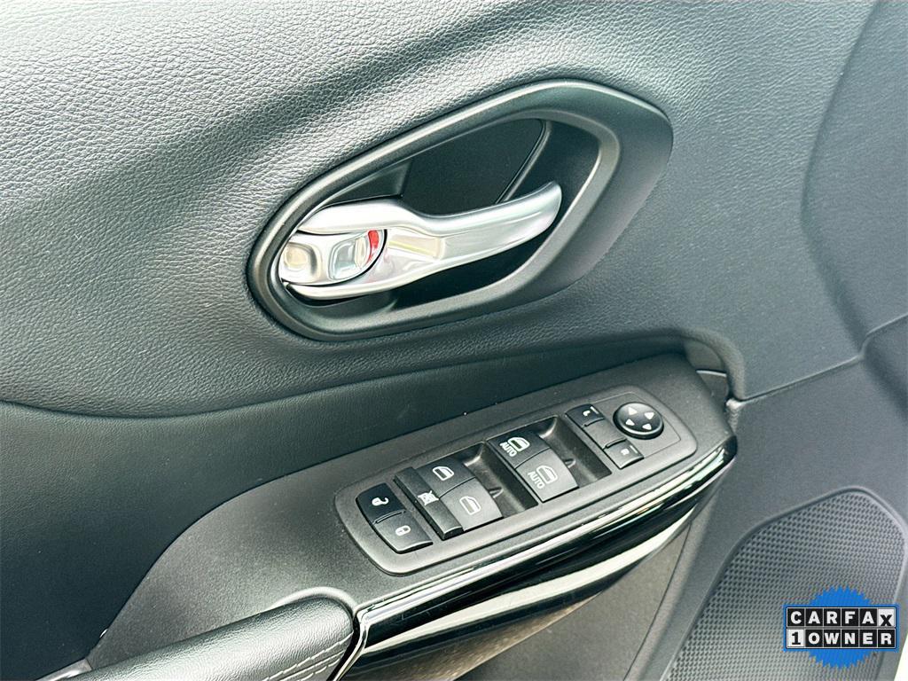 used 2023 Jeep Cherokee car, priced at $20,990