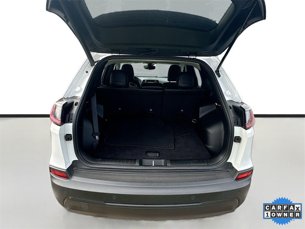 used 2023 Jeep Cherokee car, priced at $20,990