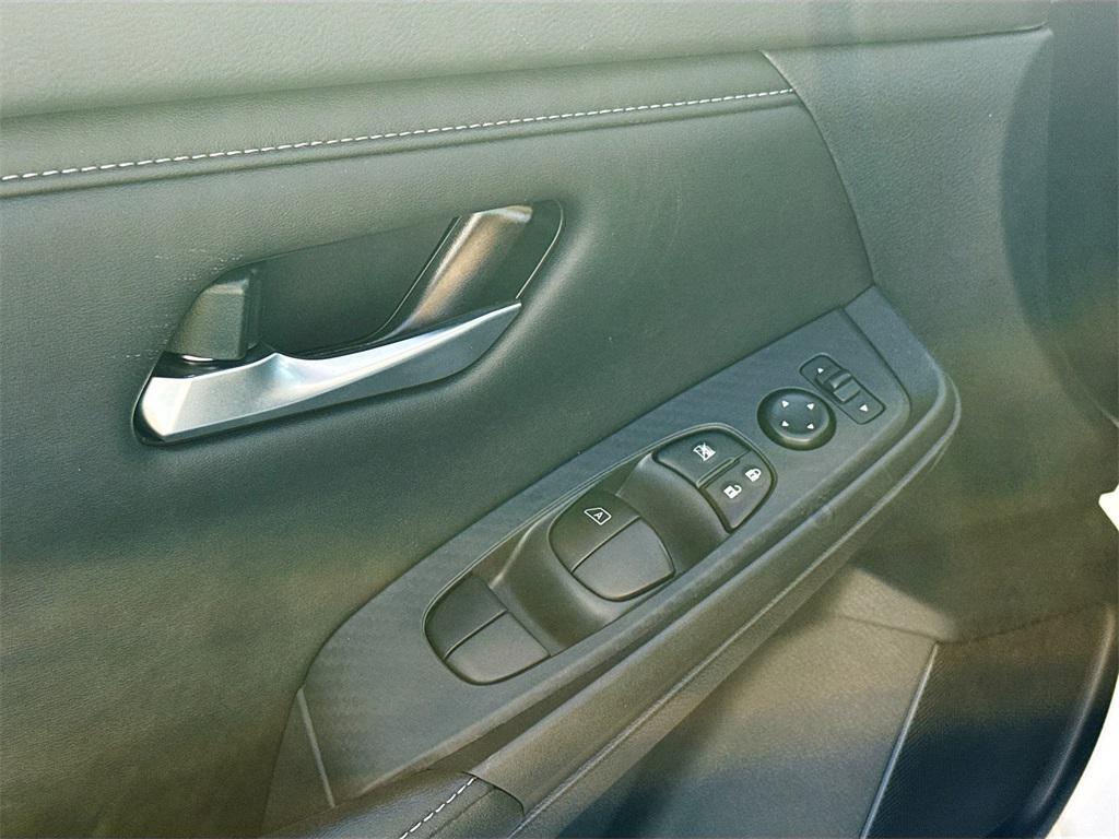 new 2025 Nissan Sentra car, priced at $23,117