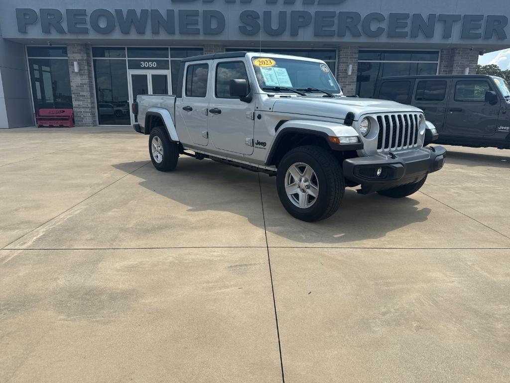 used 2023 Jeep Gladiator car, priced at $30,656
