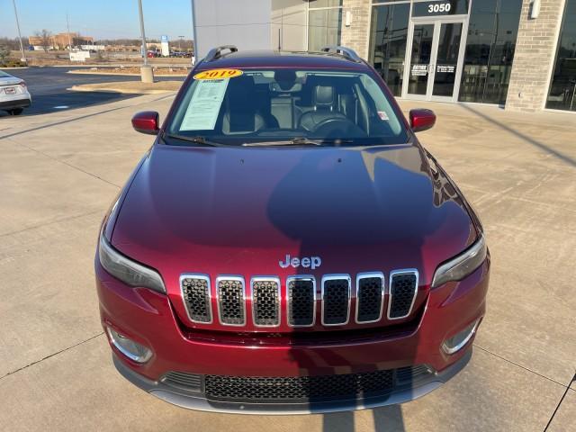 used 2019 Jeep Cherokee car