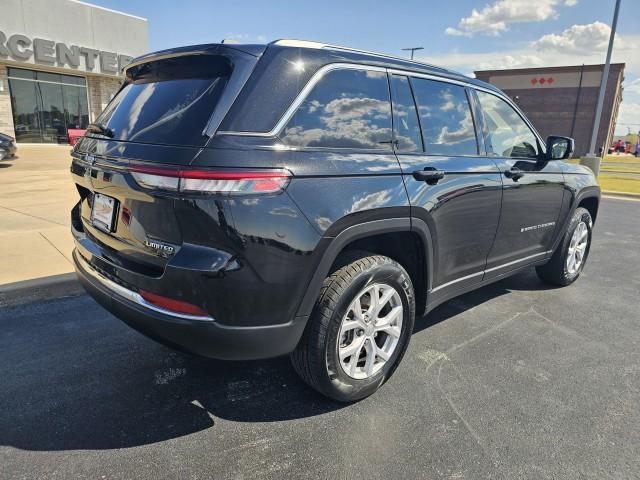 used 2022 Jeep Grand Cherokee car, priced at $30,997