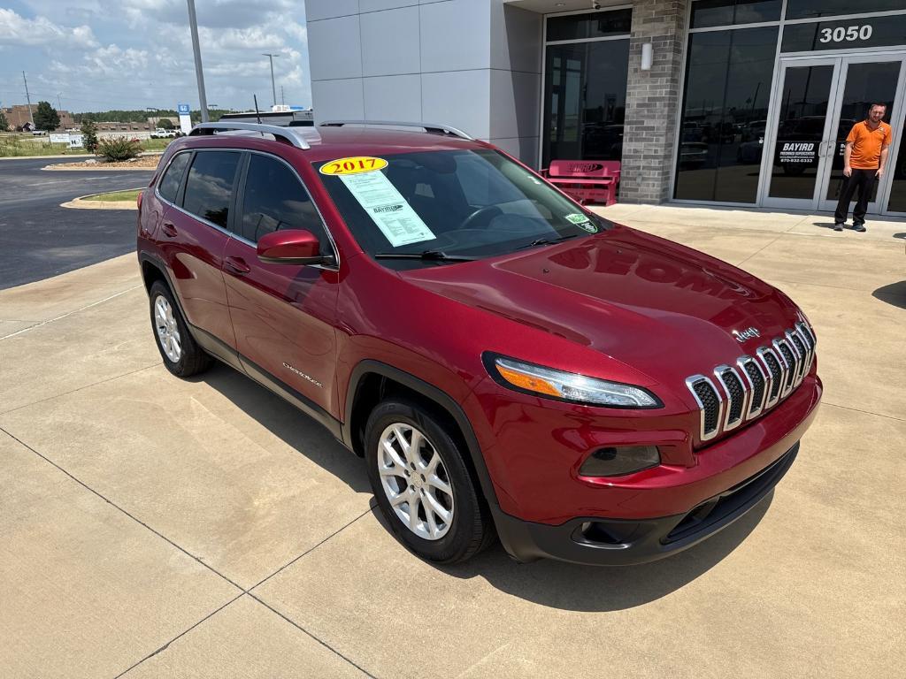 used 2017 Jeep Cherokee car, priced at $13,497