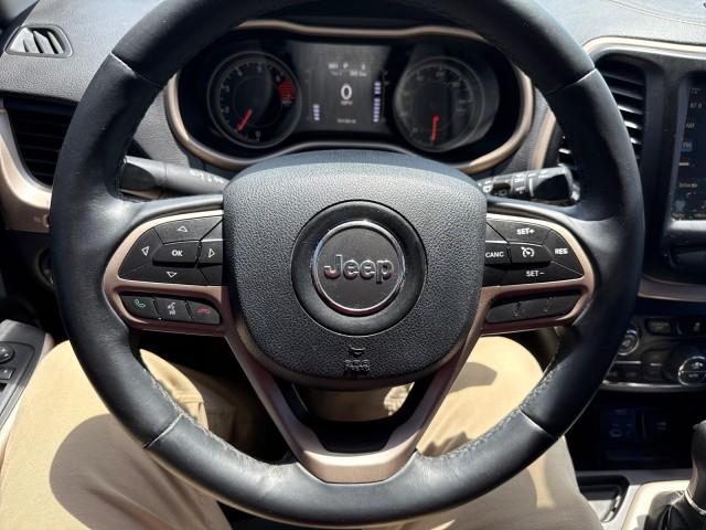 used 2017 Jeep Cherokee car, priced at $13,497