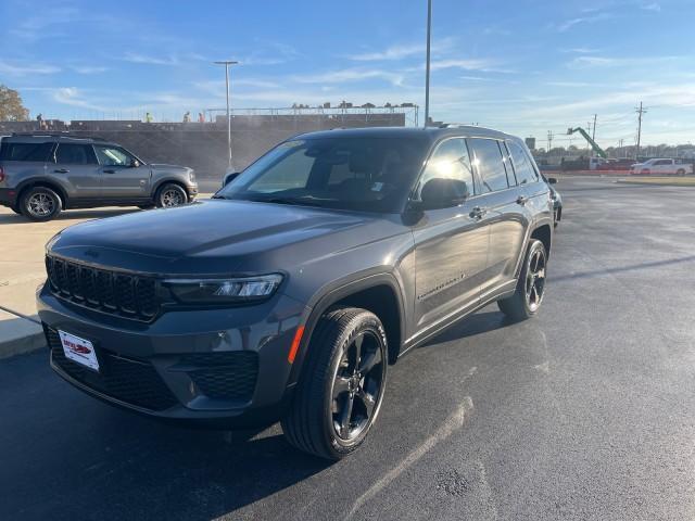 used 2023 Jeep Grand Cherokee car, priced at $36,867