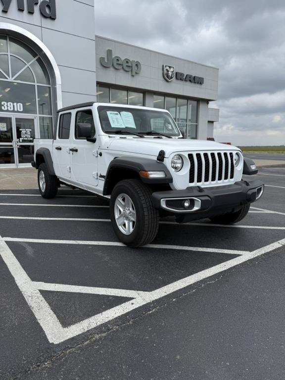 used 2023 Jeep Gladiator car, priced at $31,999