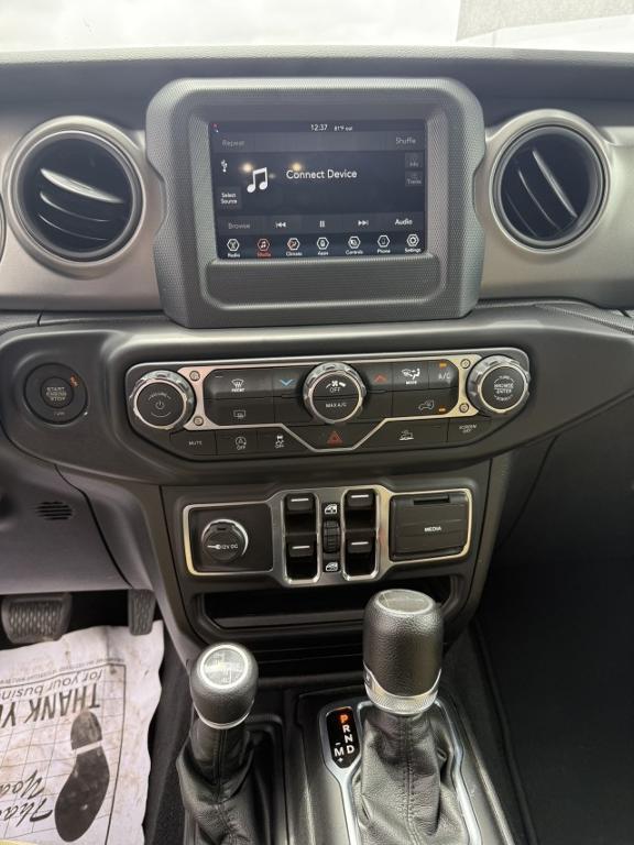 used 2023 Jeep Gladiator car, priced at $31,999