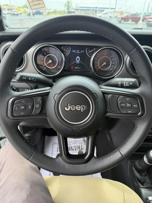 used 2023 Jeep Gladiator car, priced at $31,999