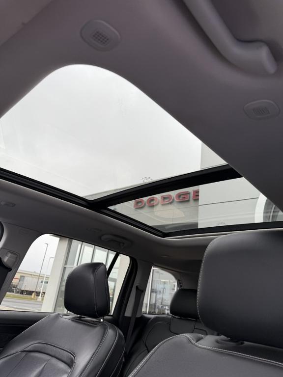 used 2022 Jeep Grand Cherokee car, priced at $29,997