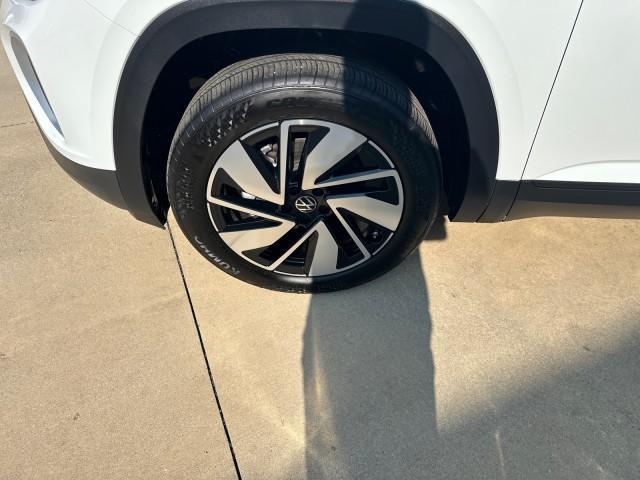 used 2024 Volkswagen Atlas car, priced at $35,999