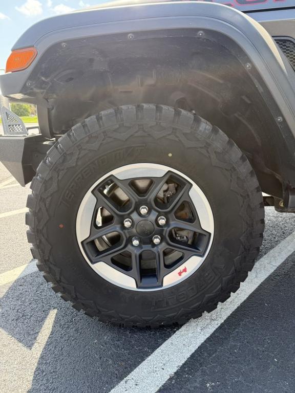 used 2018 Jeep Wrangler Unlimited car, priced at $31,999
