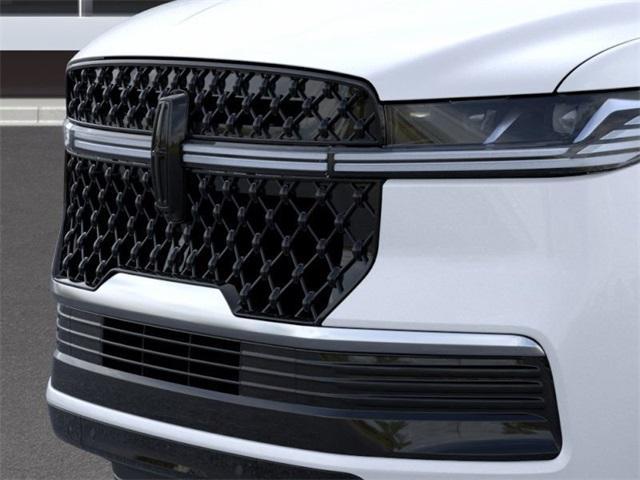 new 2025 Lincoln Navigator car, priced at $104,547
