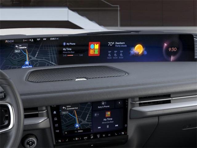 new 2025 Lincoln Navigator car, priced at $104,547