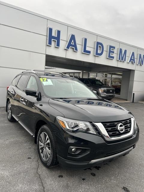 used 2017 Nissan Pathfinder car, priced at $13,900