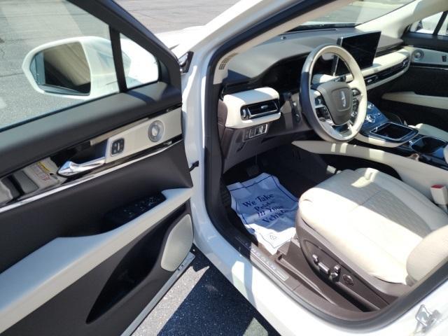 used 2022 Lincoln Nautilus car, priced at $42,900