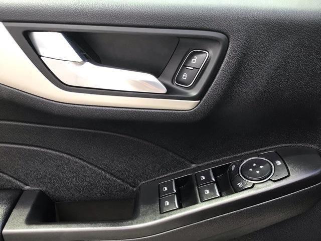 used 2022 Ford Escape car, priced at $25,900