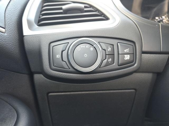 used 2022 Ford Edge car, priced at $19,900