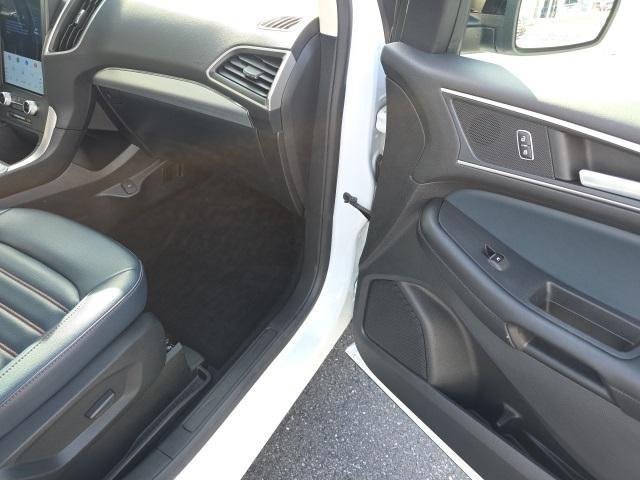 used 2022 Ford Edge car, priced at $19,900