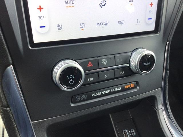 used 2022 Ford Edge car, priced at $29,900