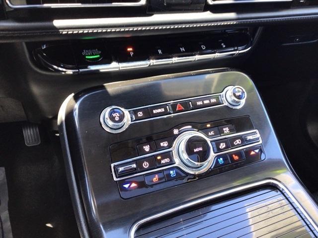 used 2022 Lincoln Nautilus car, priced at $37,900