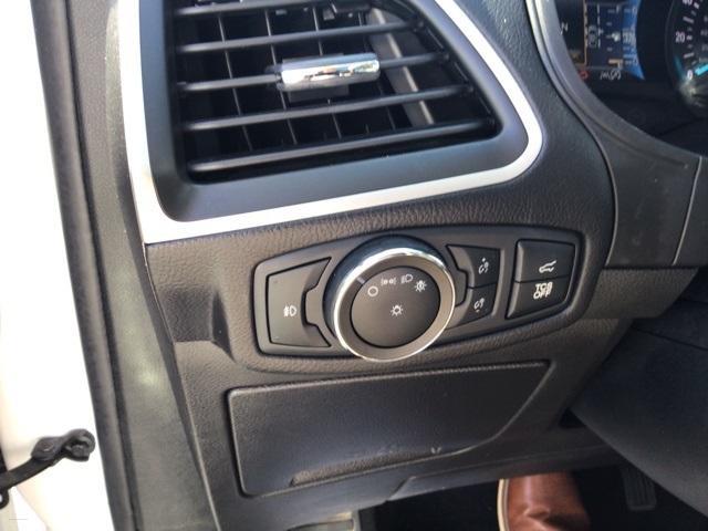 used 2022 Ford Edge car, priced at $28,900
