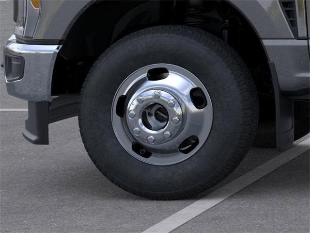 new 2025 Ford F-350 car, priced at $74,762