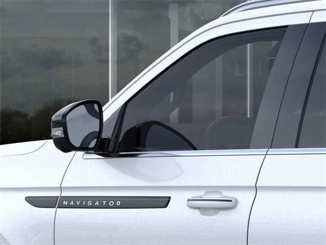new 2025 Lincoln Navigator car, priced at $119,240