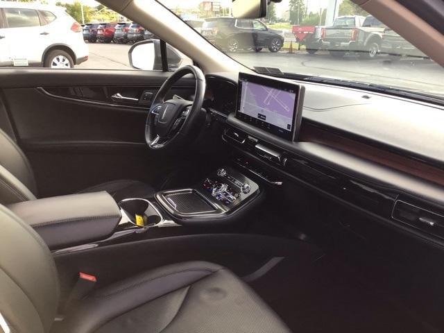 used 2022 Lincoln Nautilus car, priced at $36,400