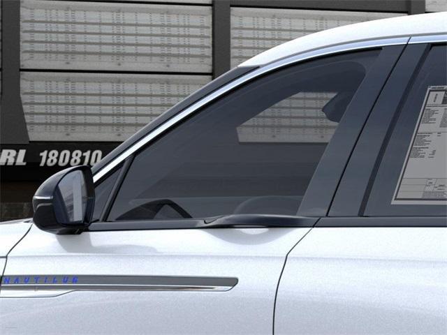 new 2025 Lincoln Nautilus car, priced at $61,268