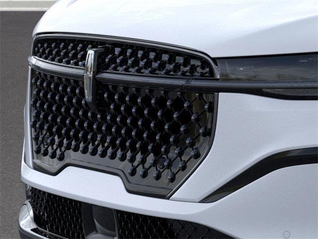 new 2025 Lincoln Nautilus car, priced at $63,128