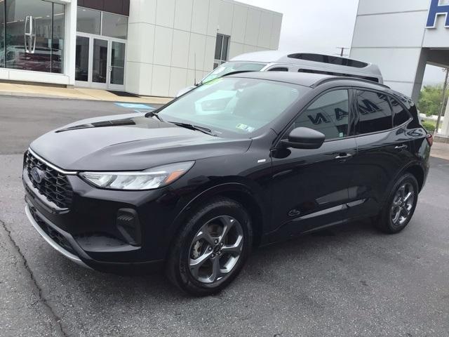 used 2023 Ford Escape car, priced at $26,900