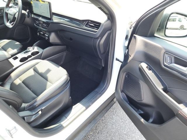 used 2024 Ford Escape car, priced at $26,900