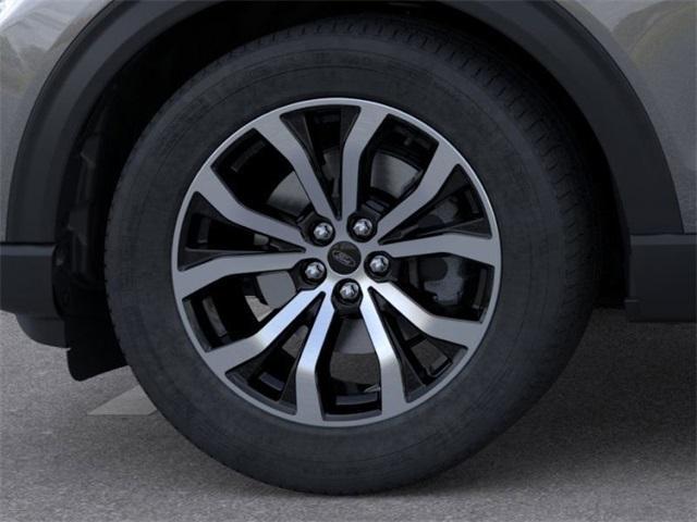new 2025 Ford Explorer car, priced at $46,912