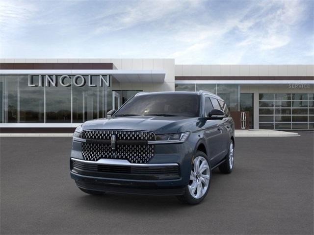 new 2025 Lincoln Navigator car, priced at $106,675