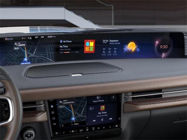 new 2025 Lincoln Navigator car, priced at $106,675