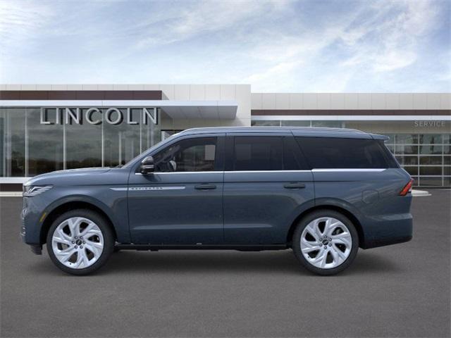 new 2025 Lincoln Navigator car, priced at $104,542