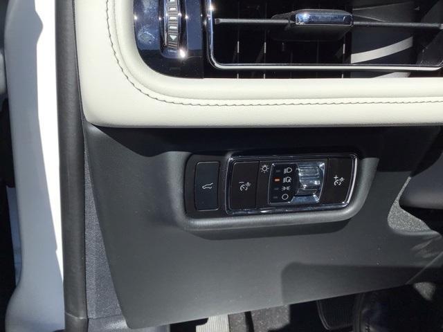 used 2025 Lincoln Aviator car, priced at $60,900