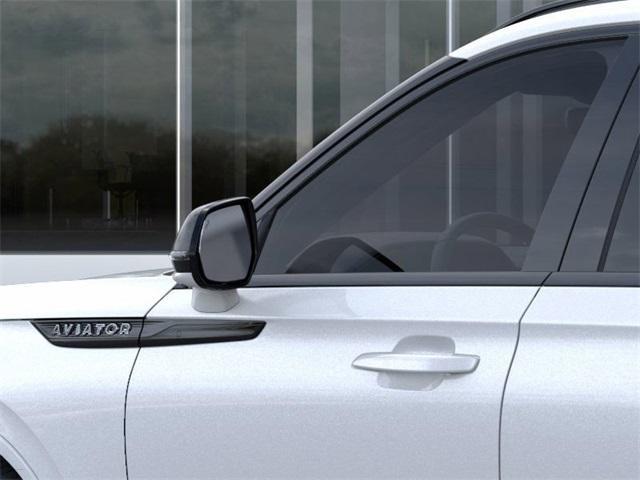 new 2025 Lincoln Aviator car, priced at $82,607