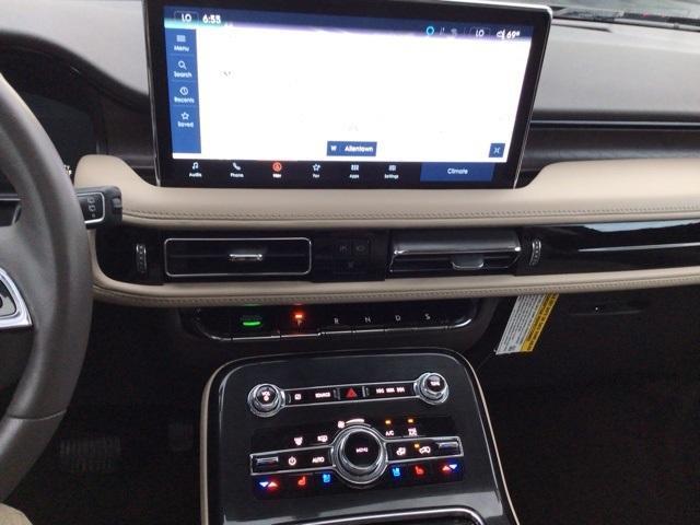 used 2022 Lincoln Nautilus car, priced at $35,500